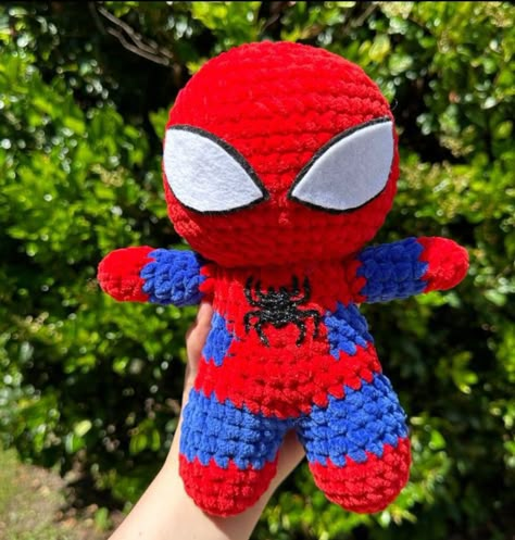 Stuff For Couples, Spider Man And Hello Kitty, Spiderman Gifts, Plushie Crochet, Spider Man Stuff, Deadpool And Spiderman, Turtle Plush, Yarn Ideas, Craft Crochet