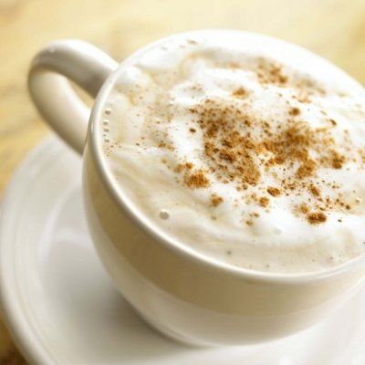 Homemade cappuccino recipe - Chatelaine.com Steamed Milk At Home, How To Steam Milk, Tea Lattes, Cappuccino Recipe, Starbucks Tea, Steamed Milk, Starbucks Barista, Cappuccino Machine, Starbucks Drink