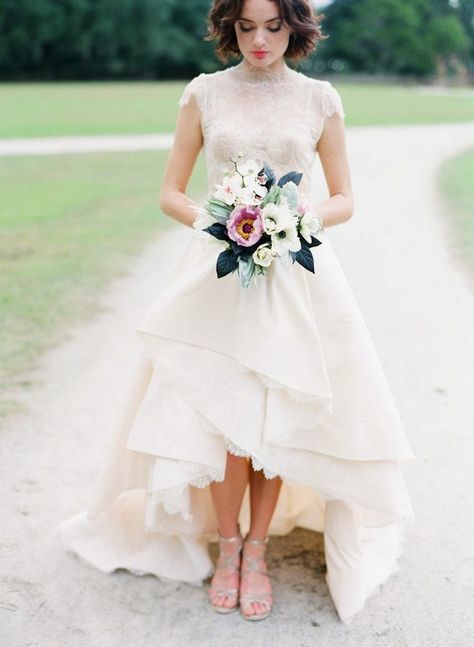 Bridal-Musings-Top-10-Short-Wedding-Dresses Short Sleeve Bridal Gown, Wedding Dresses High Low, Short Sleeve Wedding Dress, High Neck Wedding Dress, Trendy Wedding Dresses, Bridal Musings, Traditional Wedding Dresses, Nontraditional Wedding, Lela Rose