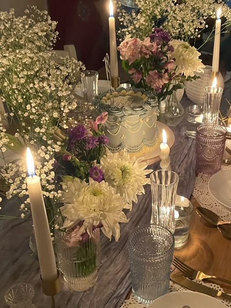 Ethereal Party Decor, Birthday Dinner Themes, Aesthetic Birthday Decor, Crockery Table, Bday Dinner, 20th Birthday Party, Aesthetic Birthday, Elegant Birthday Party, Cake Candles