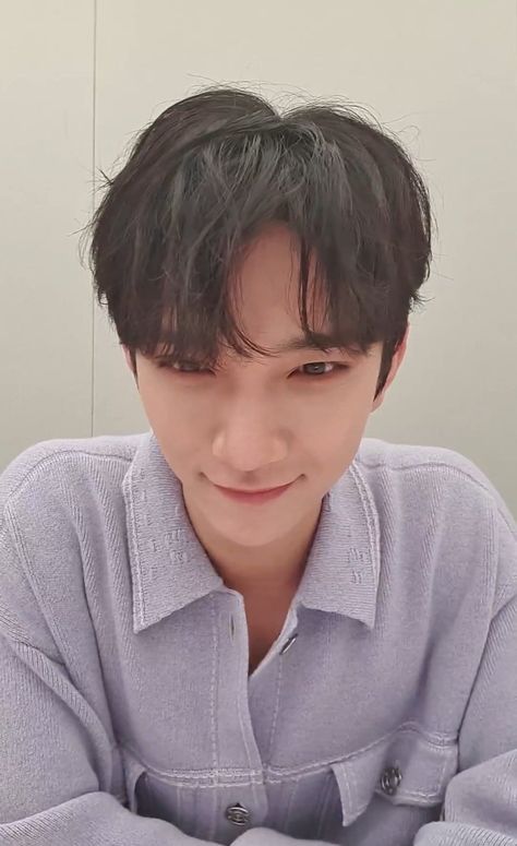 svt contents on X: "[#LIVE] 240127 JOSHUA #조슈아 is live on WEVERSE! 🔗 https://t.co/253zVbWROD https://t.co/1P4Q3Buwrv" / X Vernon Chwe, Seventeen Going Seventeen, Hong Jisoo, Joshua Seventeen, Joshua Hong, Going Seventeen, Seventeen Album, Kpop Groups, Photo Cards