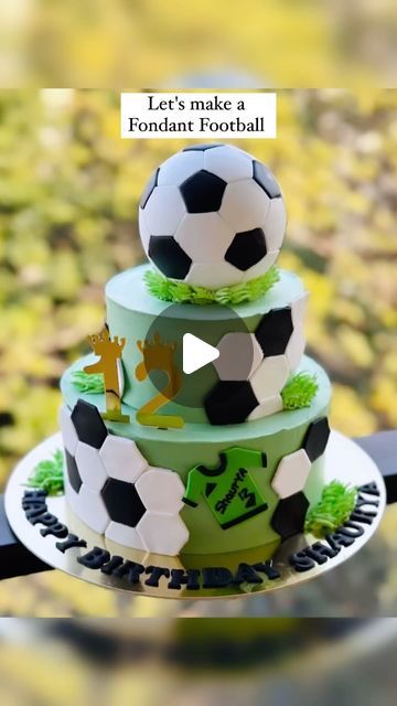 Fondant Football, Ball Cake Design, Ball Theme Cake, Fondant Football Tutorial, Soccer Fondant Topper, Football Theme Cake, Cake Designs For Football Lovers, Football Pitch Cake, Football Shaped Cake