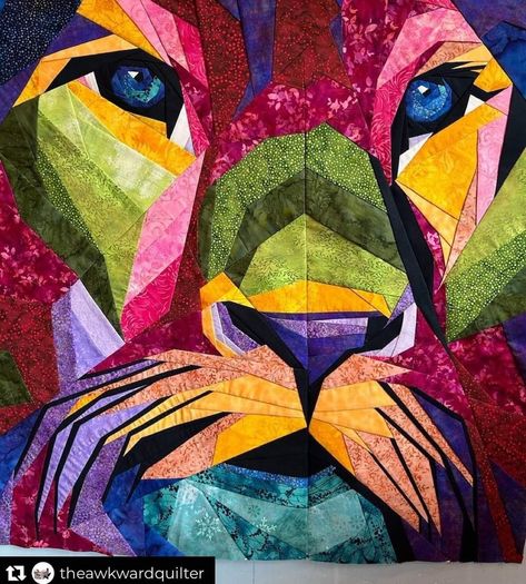 Quilting Hearts, Lion Quilt, Africa Painting, Heart Of A Lion, Sewing Creations, Animal Quilts, Sewing Pillows, Quilting Patterns, A Lion