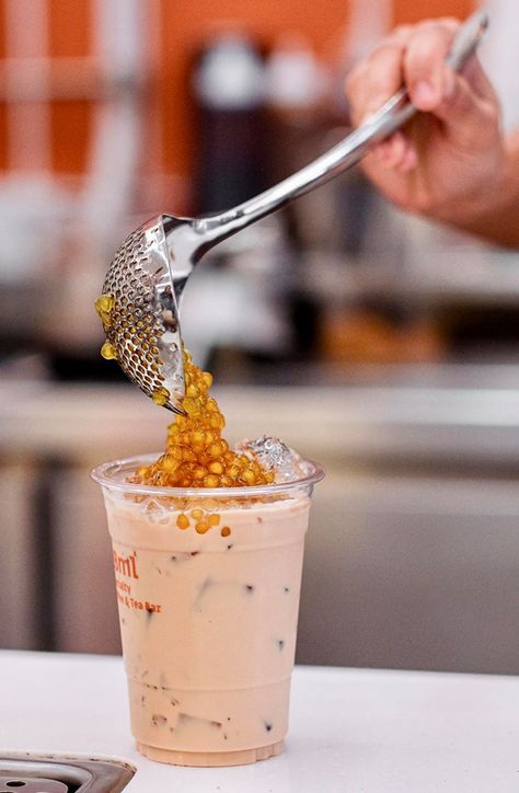 Tea Restaurant, Gong Cha, Tea Places, Bubble Tea Shop, Coffee Shot, Boba Drink, Cha Bar, Drink Photography, Tea Design