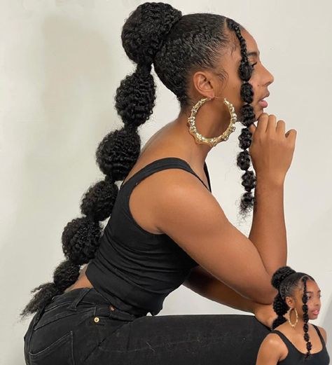 Afro-Inspired Bubble Ponytail Hairstyle Kankelon Hair Styles, Miss Africa, Afro Ponytail, High Ponytail Hairstyles, Bubble Ponytail, Marley Hair, Natural Afro Hairstyles, Chic Chic, Hair Ponytail Styles