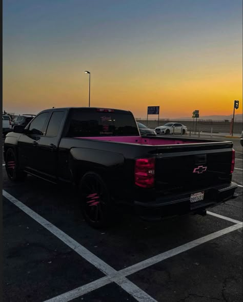 Black And Pink Chevy Truck, Silverado Truck Aesthetic, Black Trucks Aesthetic, Pink Chevy Silverado, Cute Trucks For Women, Black Silverado Truck, Black Pickup Truck Aesthetic, Pink Gmc Truck, Pink And Black Truck