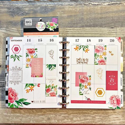 Planner Sticker Layout Ideas, The Happy Planner Ideas Layout, Happy Planner Calendar Layout, Happy Planner Classic Layout, Happy Planner Weekly Vertical Layout Ideas, Spring Planner Layout, Classic Happy Planner Layout Ideas, Happy Planner Weekly Layout Ideas, Vertical Planner Layout Ideas