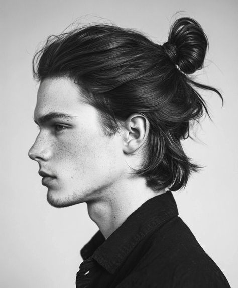 Exploring 31 Diverse Man Bun Hairstyles for Every Occasion from Weddings to Casual Days Hairstyles Function, Messy Man Bun, Ideal Guy, Hispanic Hair, Classic Bun, Pompadour Men, Braided Buns, Man Bun Hairstyles, Crop Haircut