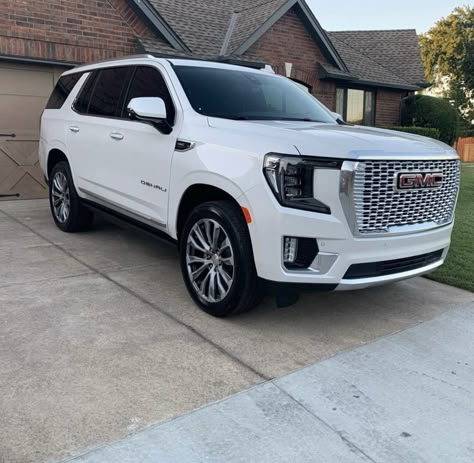 Big Suv Vehicles, Mom Car Vehicles, Big Cars For Family, Gmc Denali Yukon, 2024 Yukon Denali, Mom Suv, Gmc Yukon Denali 2024, White Gmc Yukon, 2025 Gmc Yukon Denali