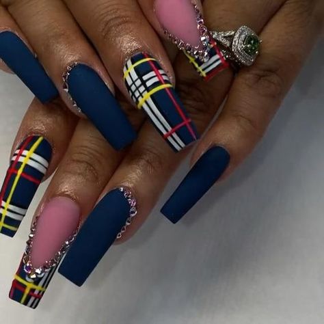 High End Nail Designs, Kwanzaa Nail Designs, Blue Thanksgiving Nails, Ceo Nails, Burberry Nails Design, Bedazzle Nails, Blue Plaid Nails, Fall Plaid Nails, Winter Nails Designs