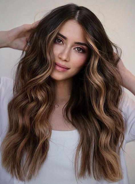 The 30 Cutest and Trendiest Caramel Balayage Ideas for 2023 Hair Color 2023 Summer, Balayage Shades, Medium Balayage Hair, Lavender Hair Dye, Melted Caramel, Ash Balayage, Balayage Straight Hair, Balayage Ideas, Black Hair Balayage