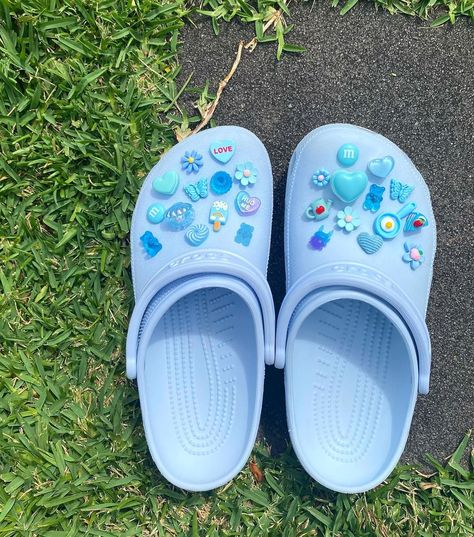 Cool Crocs Jibbitz, Cool Jibbitz, Crocs Jibbitz Ideas Women, Blue Crocs With Jibbitz, Cute Crocs Jibbitz Ideas, Crocs Colors, Jibbitz Crocs Ideas, Light Blue Crocs, Croc Jibbitz Ideas