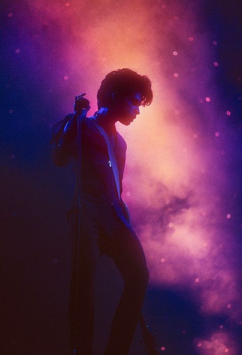 holy-prince: The music pretty much speaks for me, i’m pretty open with my music i’ve always been so your gonna know more about me through that then me sitting down and talkingRest in peace Prince Rogers Nelson (1958-2016) Prince Nelson, Purple Rain Prince, Mavis Staples, Sheila E, Prince Tribute, Photos Of Prince, Rip Prince, Prince Art, Paisley Park