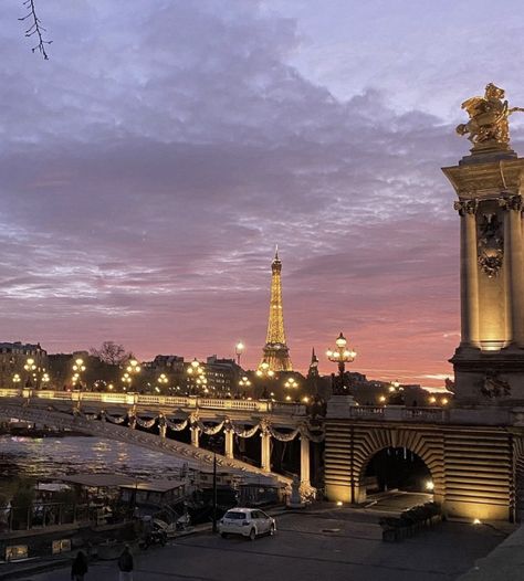 Urban Core, Paris Dream, Paris Vibes, Parisian Vibes, Dream Place, Parisian Life, Paris Aesthetic, City Vibe, Living In Paris