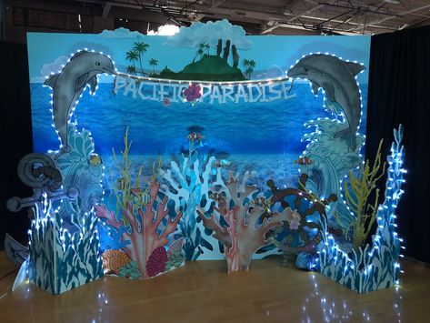 Aqua Theme Decoration Ideas, Underwater Stage Decoration, Ocean Theme Stage Decoration, Ocean Photo Booth, Under The Sea Set Design, Ocean Props, Ocean Photo Backdrop Diy, Ocean Stage Design, Under The Sea Prom Photo Booth