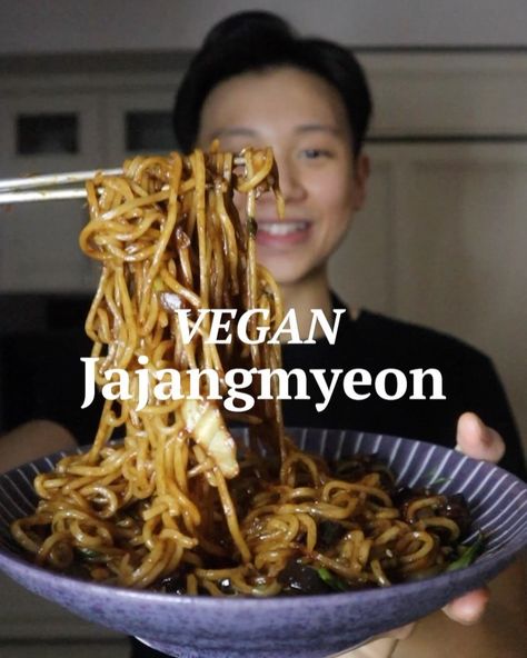 Vegan Jjajangmyeon Recipe, Vegan Jajangmyeon, Vegan Jajangmyeon Recipe, Jajangmyeon Vegan, Jangjangmyeon Recipe, Vegan Jjajangmyeon, Vegan Korean Noodle Recipes, Vegan Naengmyeon, Vegan Korean Noodles