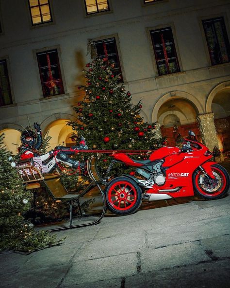 Ducati Motorcycle Christmas Motorcycle, Ducati 899 Panigale, 899 Panigale, Motorcycle Christmas, Ducati Motorcycle, Ducati Motorcycles, Merry Christmas Wishes, Moto Bike, Super Bikes