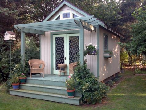 backyard shed with arbor - If this is really a shed, it could be enlarged slightly and be the perfect backyard getaway or guesthouse. Shed With Porch, Backyard Getaway, Wood Shed Plans, A Small House, Shed Colours, Diy Shed Plans, Storage Shed Plans, Shed Plan, Perfect Backyard