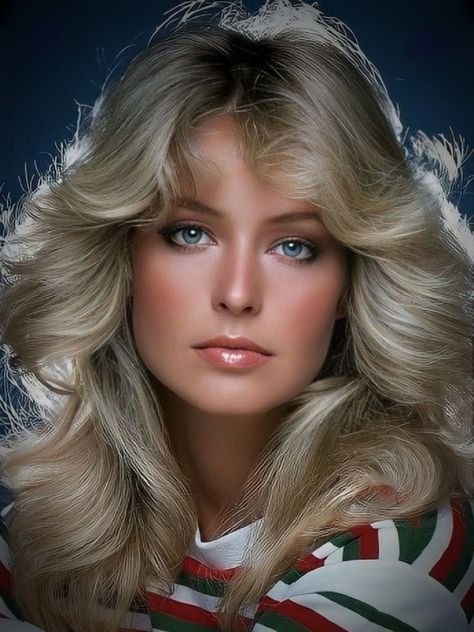 Farah Fawcett Hair, Farrah Fawcet, Blonde Actresses, 60s Women, Farrah Fawcett, Long Layered Hair, Big Hair, Layered Hair, Vintage Beauty