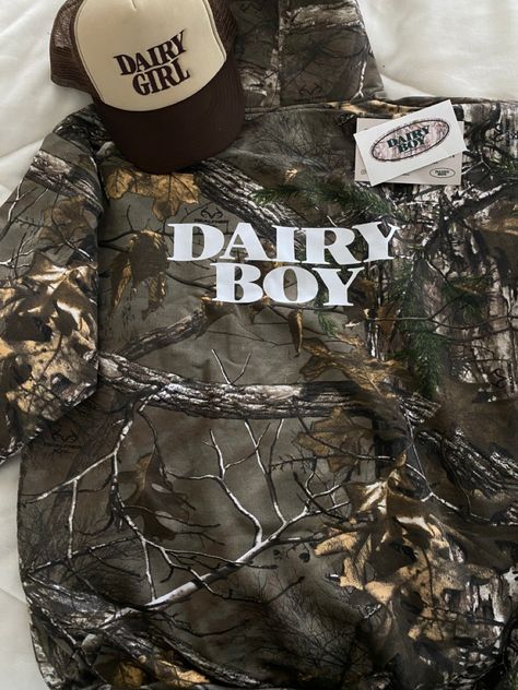 Dairy Boy Camo, Paige Lorenze Camo, Dairy Boy Aesthetic, Camo Hoodie Outfit, Summer Cowgirl Outfits, Dairy Boy, Paige Lorenze, Feminine Street Style, Summer Cowgirl