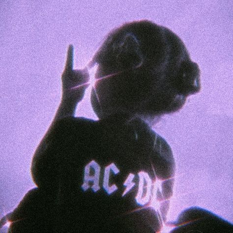 ACDC Aesthetic Punk Rock Pfp Aesthetic, Ac Dc Aesthetic, Rock Pfp Aesthetic, Rock And Roll Aesthetic Wallpaper, Pop Rock Aesthetic, Acdc Aesthetic, 90s Rock Aesthetic, Rock Music Aesthetic, Hard Rock Aesthetic