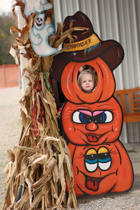 Matt & Becky Picture Booth, Scarecrow Ideas, Cardboard Cutouts, Farm Stand, Trunk Or Treat, Field Day, Autumn Harvest, Stage Decorations, Backyard Party