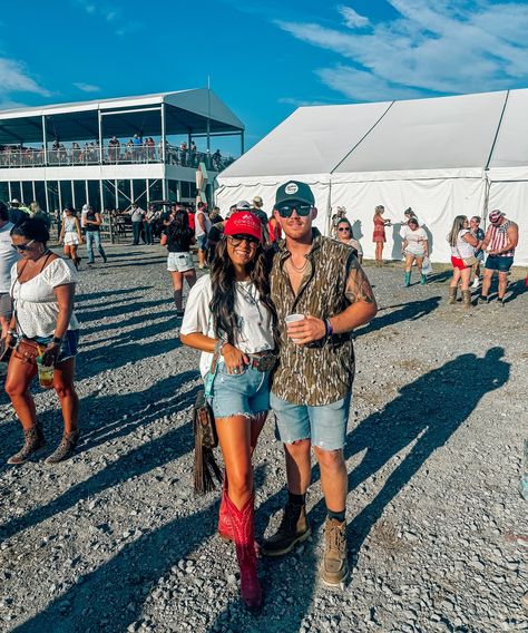 ROCK THE SOUTH ❤️🤍💙 Making memories with my favorite people and listening to the best country music. Outfit details: Hat- @cowgirlsocialclub CODE TRENDSETTER Tee: @thepunchyflare Shorts: @agolde Boots: @lucchese Necklace & earrings: @the_wildhorseco code KIERSTEN10 Bag: @vintagebohobags Glasses: @americanbonfireco code TRENDSETTER #rockthesouth #musicfestival #musicfestivaloutfit #musicfestivalseason #musicfestivalfashion #countryconcertoutfit #countryconcert #countrymusic #jellyro... Country Music Outfit, Best Country Music, Music Festival Fashion, Music Festival Outfit, Country Concert Outfit, Country Concerts, Making Memories, Outfit Details, Necklace Earrings