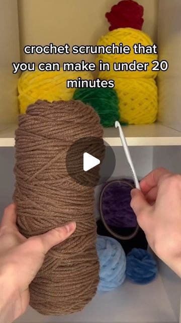 Loopytales✨🧶 on Instagram: "How to make a ✨scrunchie✨ in under 20 minutes🎗🎀 #crochet #hook #scrunchies #ａｅｓｔｈｅｔｉｃ #yarn #yarnlove #crochetaddıct" Scrunchies Aesthetic, How To Make Scrunchies, Scrunchies Diy, Crochet Geek, Crochet Sunflower, Crochet Stitches For Beginners, Crochet Lovers, Amigurumi Free, Amigurumi Free Pattern