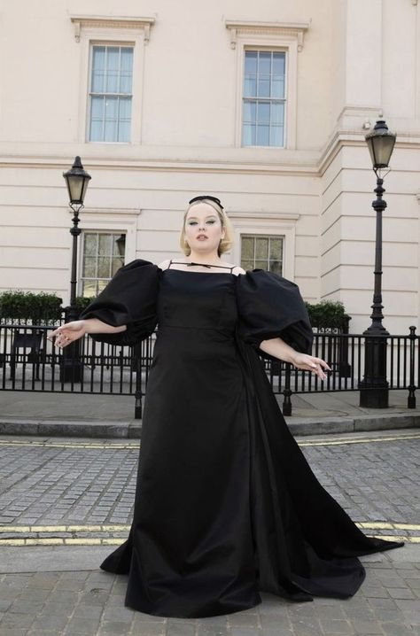 Plus Size Red Carpet, Plus Size Fancy Dresses, Plus Size Gowns Formal, Plus Size Ball Gown, Body Positive Fashion, Plus Zise, Plus Size Summer Outfits, Plus Size Gowns, Twin Beds