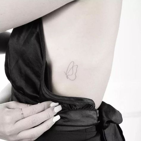 Single Line Butterfly Tattoo, Single Line Butterfly, Line Butterfly, Minimal Tattoo Designs, Minimal Tattoo Ideas, Petite Tattoos, Cute Tiny Tattoos, Cute Tattoos For Women, Classy Tattoos