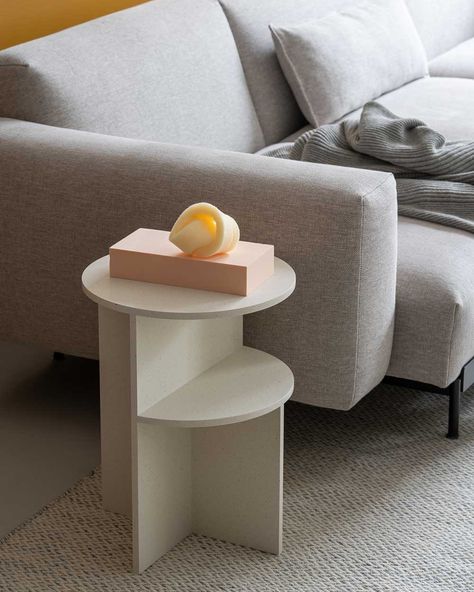 Made from a unique combination of acrylic and stone, the Halves Side Table is a sculptural display table that is a fit for any setting; next to the bed or sofa, in a hallway or an office. With its intersecting planes and contemporary shapes, the expression of the Halves Side Table changes according to the perception of its viewer. #scandinaviandesign #homedecor #muutodesign Minimalist Side Table, Console Table Modern, Cnc Furniture, Deco Studio, Narrow Console Table, Contemporary Side Tables, Display Table, Diy Concrete, Table Designs