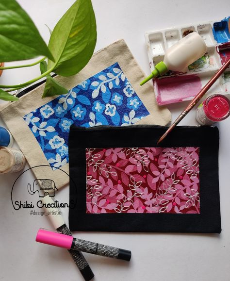 Small cotton canvas pouch painting. Painting On Pouch Bag, Canvas Pouch Painting Ideas, Canvas Pouch Painting, Pouch Painting Ideas, Embroided Bags, Canvas Bag Painting Ideas, Pouch Painting, Purse Painting, Bags Drawing