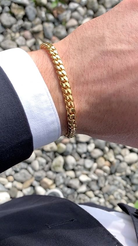 Chain Bracelets For Men, Gold Bracelet Chain For Men, Gold Chain Bracelet Men, Stylish Bracelets For Men, Gold Accessories For Men, Mens Bracelet Gold Jewelry Style, Men’s Gold Bracelet Designs, Gold Men’s Jewellery, Gold For Men