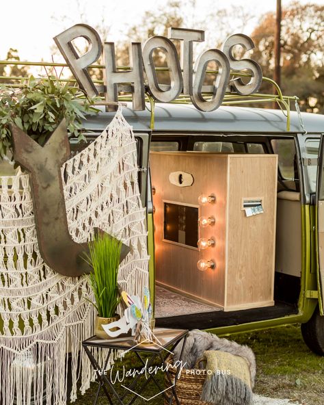 Mobile Photobooth, Mobile Photo Booth, Vw Bus Photo, Groovy Wedding, Open Air Photo Booth, Photo Booth Business, Photo Booth Company, Audio Guest Book, Diy Events