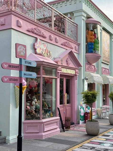 Boutique Aesthetic Background, Candy Shop Exterior Design, Pink Unfiltered Background, Cafe Business Ideas, Store Front Design, Boutique Exterior, Aesthetic Boutique, Boutique Aesthetic, Unfiltered Background