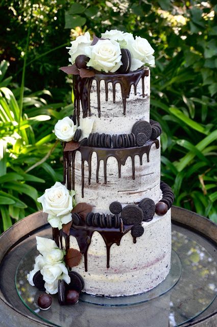 Oreo Wedding Cake, Oreo Wedding, Drip Wedding Cake, Oreo Torte, Vegan Wedding Cake, Oreo Chocolate, Chocolate Wedding, Vegan Wedding, Wedding Cake Recipe