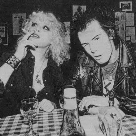 Sid Vicious Nancy, Bebe Buell, Sid And Nancy, Johnny Rotten, 70s Punk, British Punk, Chelsea Hotel, Sid Vicious, Bass Guitarist