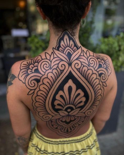 Women’s Large Back Tattoo, Full Back Sleeve Tattoo Women, Mandela Back Tattoos For Women, Back Acne Tattoo Cover Up, Ornamental Backpiece Tattoo, Ornamental Back Tattoo Design, Mandela Back Tattoo, Ornamental Tattoo Mandalas, Ornamental Tattoo Back