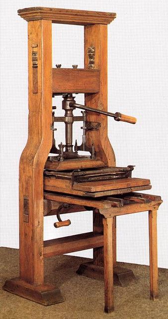 an antique , probably 18th century, one-pull wooden handpress surviving in Belgium. Most surviving wooden handpresses have a different construction with longer rails and a larger bed and are two-pull presses. Letterpress Type, Quill And Ink, Contemporary Folk Art, Book Press, Civil Construction, Bible Images, Large Beds, Diy Electrical, Cross Art