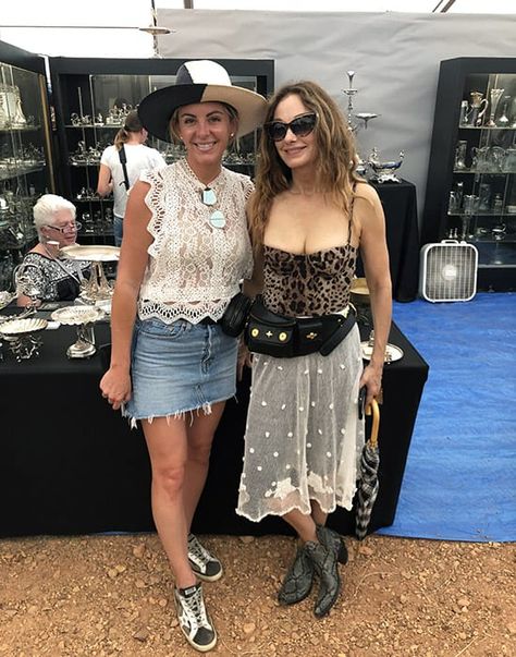 Round Top Antiques Shopping with Designer Kristen Nix: Make the Most of Your Visit - Tribeza Round Top Texas Outfits, Texas Outfits, Round Top Antiques, Top Cafe, Round Top Texas, Antique Fairs, Kelly Wearstler, Round Top, Top Round