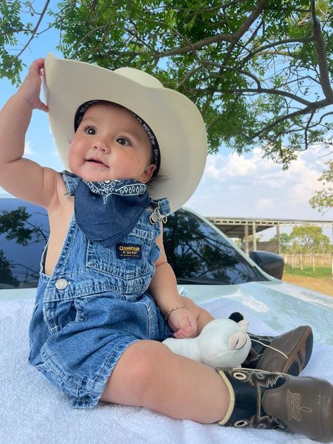 Baby Boy Summer Photoshoot, Cowboy First Birthday, Photo Shoots Ideas, Baby Pictures Ideas, Shoots Ideas, Mini Photo Sessions, Baby Boy Summer, Baby Boy Photos, Summer Photoshoot