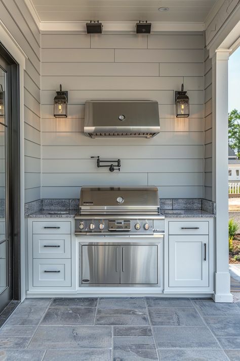 15 Cheap Outdoor Kitchen Ideas That Look Like a Million Bucks Outside Small Kitchen Ideas, Back Patio Outdoor Kitchen Ideas, Lanai Outdoor Kitchen, Corner Outdoor Kitchen Ideas, Small Covered Outdoor Kitchen, Outdoor Backsplash Ideas, Outdoor Kitchen Small Backyard, Covered Porch Outdoor Kitchen, Outdoor Kitchen Next To House