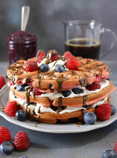 Easy Belgian Waffle Recipe, Berry Waffles, Forced Marriage, Savory Waffles, Breakfast Waffles, Party Food Platters, Funnel Cake, Chicken And Waffles, Waffle Recipes