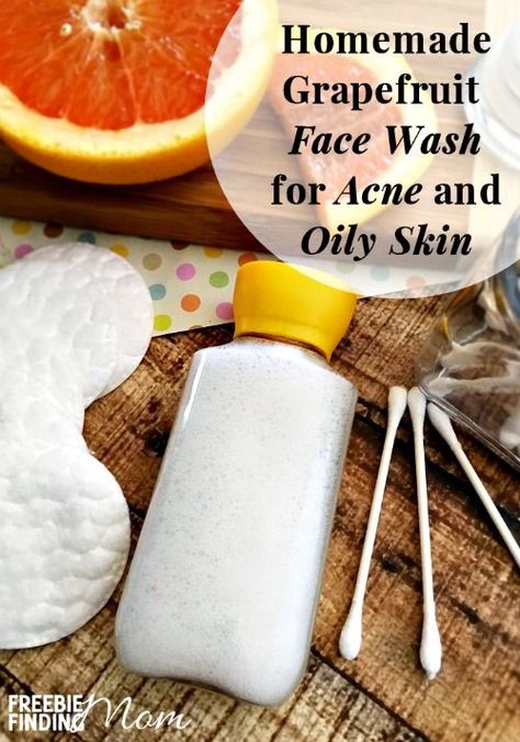 Do you or someone you know suffer from acne? Then use a daily cleanser that will not only clean your skin, but treat your acne as well. Forget those expensive, chemical loaded store bought facial cleansers. This easy natural homemade face wash for acne and oily skin contains grapefruit essential oil which will assist in exfoliating your skin and increasing the ph of your skin thus leaving your skin feeling refreshed and cleaned. Face Wash For Acne, Homemade Face Wash, Natural Facial Cleanser, Diy Kosmetik, Face Scrub Homemade, Grapefruit Essential Oil, Facial Cleansers, Face Acne, Homemade Face Masks