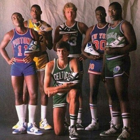 Isiah Thomas, Magic Johnson, Larry Bird, Bernard King, Mark Aguirre, and Kevin McHale in the classic 1986 ad promoting the new Converse… Isiah Thomas, Isaiah Thomas, Kevin Mchale, Jersey Nike, Nba Legends, Nba Stars, Basketball Legends, Magic Johnson, Larry Bird