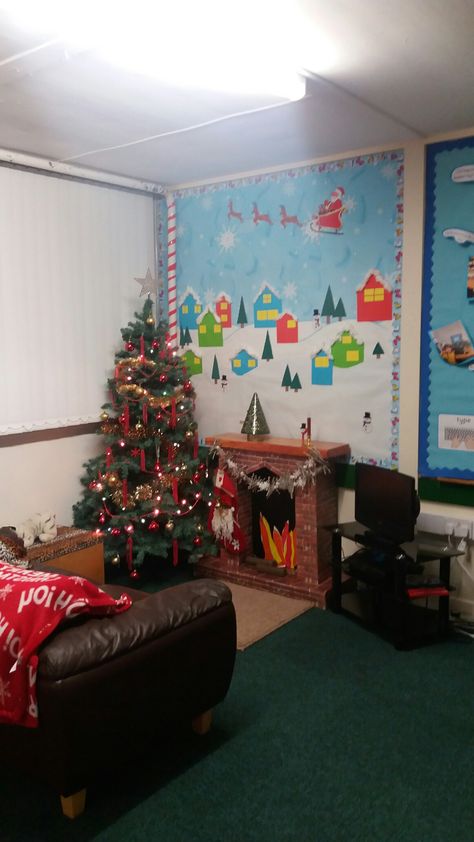 Cosy Christmas corner in our before and after school club After School Club Activities, Classroom Display Boards, Reading Corner Classroom, Christmas Reading, After School Club, Cosy Christmas, Corner House, Book Corners, Reading Corner