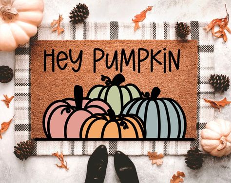 This festive pumpkin door mat will mark the entrance to your home this autumn, and it's perfect for Halloween!  The vibrant orange pumpkin design is unique and durable, infusing your doorstep with seasonal flavor. Its durable construction makes it a functional decor piece that's great for any home, in any season. These seasonal doormats make great gifts for housewarming, closing gifts or just a great gift in general! Also suitable outdoor fall decor for thanksgiving and halloween!   Our welcome Fall Door Mats Diy, Front Porch Decor Fall, Fall Welcome Mat, Pumpkin Doormat, Porch Decor Fall, Halloween Mats, Decor For Thanksgiving, Outdoor Fall Decor, Outdoor Thanksgiving