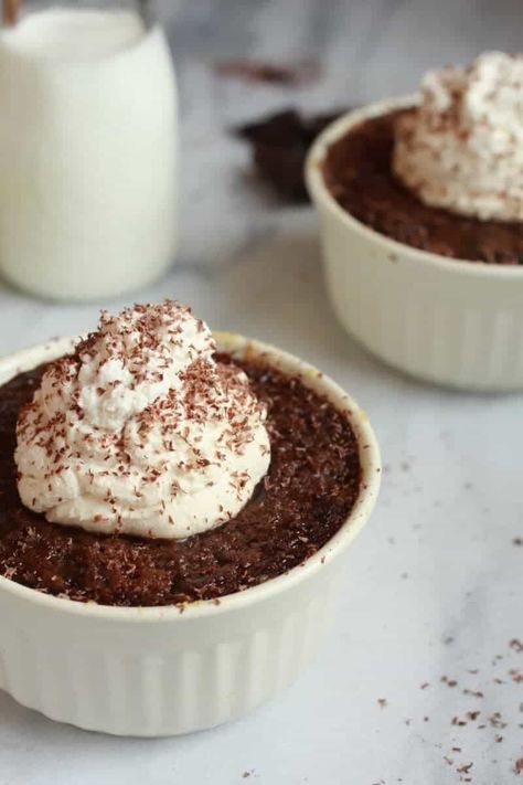 Dark Chocolate Creme Brulee with Vanilla Sugar Orange Creme Brulee, Chocolate Creme Brulee Recipe, Best Creme Brulee Recipe, Vegan Creme Brulee, Creme Brulee Recipe Easy, International Chocolate Day, Caramel Creme Brulee, Traditional French Desserts, Creme Brulee Desserts