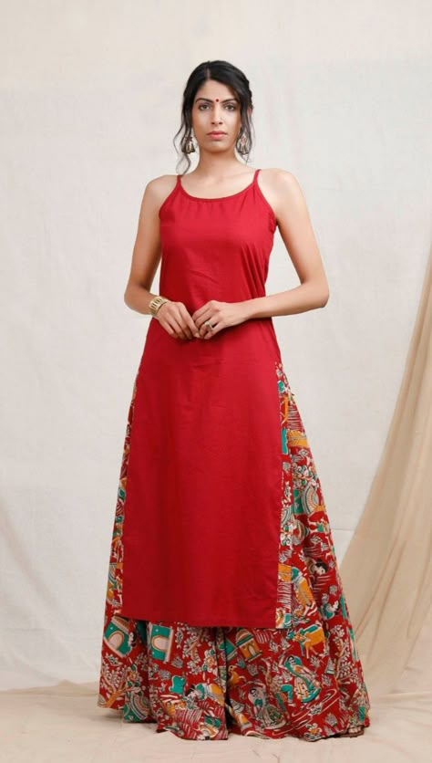 Kalamkari Skirts, Kalamkari Dresses, Indian Kurti Designs, Simple Kurta Designs, Long Kurti Designs, Casual Indian Fashion, Cotton Kurti Designs, Traditional Indian Outfits, Cotton Slip