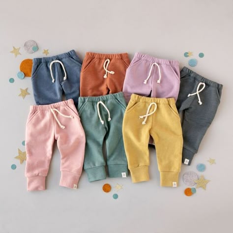 Kids Falling, Cool Kids Clothes, Newborn Baby Dolls, Usa Clothing, Flatlay Styling, Baby Trend, Clothing Photography, Baby Boy Fashion, Baby Shirts